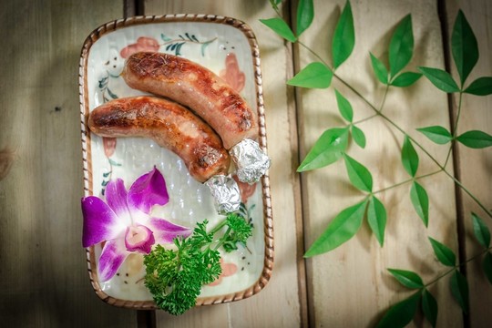 帶骨香腸