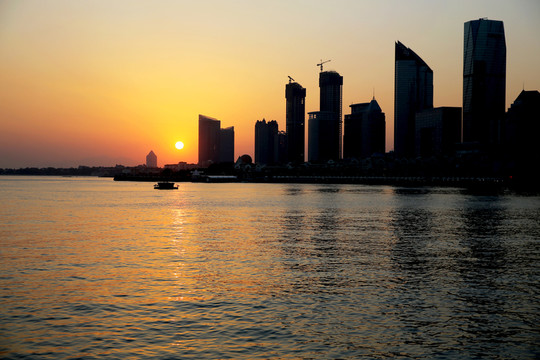 青島海濱夕陽