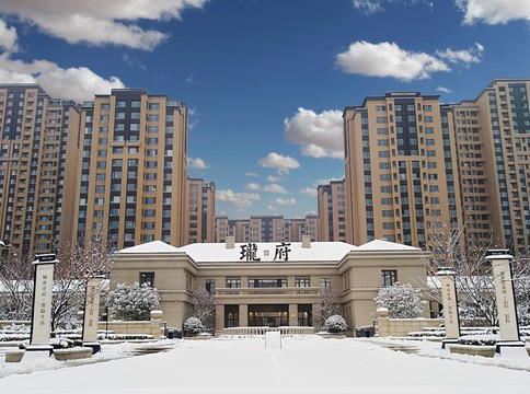 融創(chuàng)瓏俯小區(qū)全景