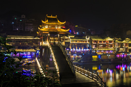 鳳凰古城 雪橋 夜景