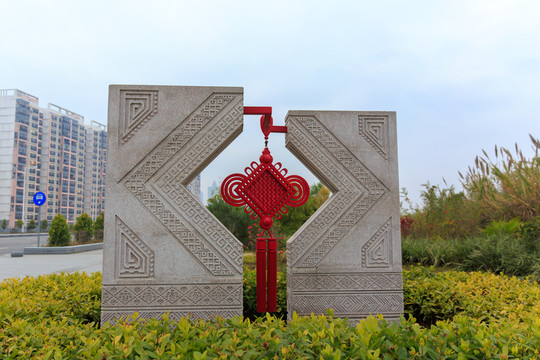 南寧火車東站廣場 中國結(jié)