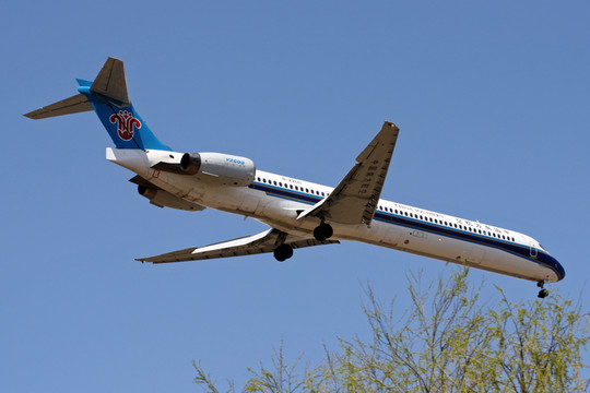 飛機(jī) 降落 民航 中國(guó)南方航空