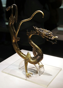 鎏金鐵芯銅龍 唐代