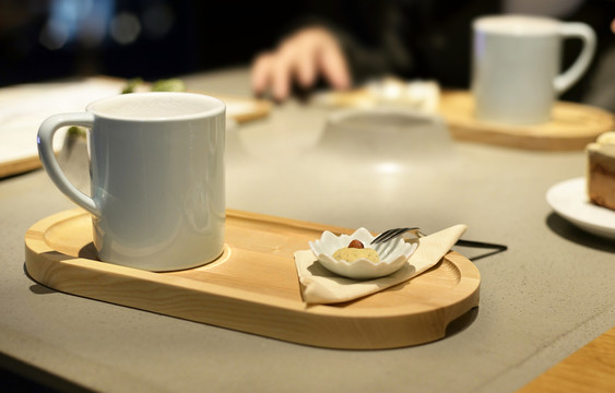 牛奶