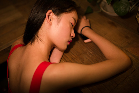 熟睡的女孩