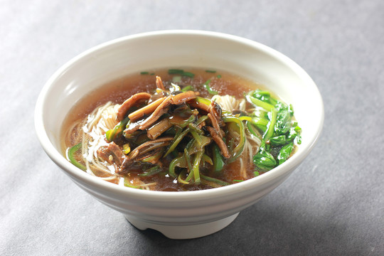 青椒鱔絲面