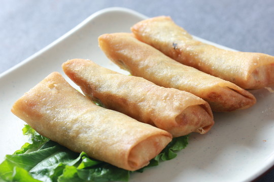 三絲春卷