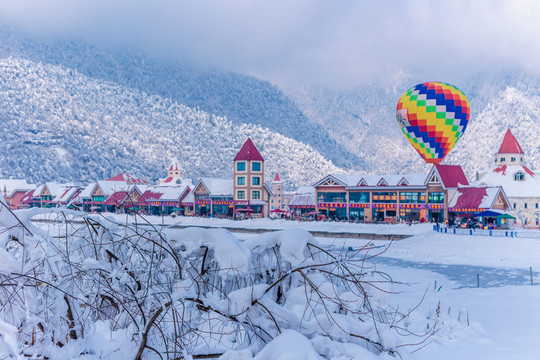 度假山莊雪景