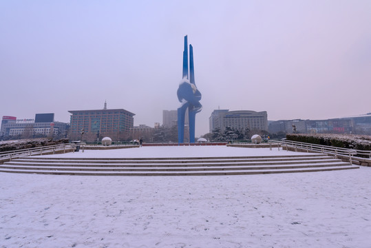 下雪后的濟(jì)南泉城廣場(chǎng) （17）