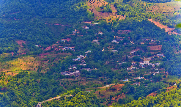 高山上的鄉(xiāng)村