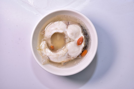 養(yǎng)生燉魚