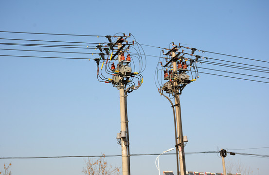 高壓電線桿