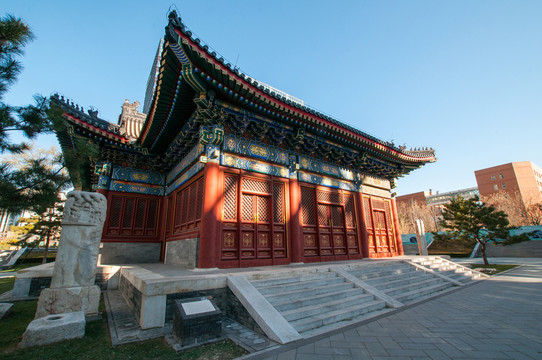 北京都隍城廟后殿遺存
