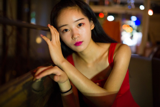 靚麗美女