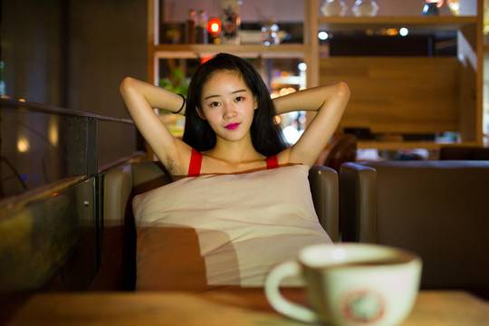 咖啡店女孩
