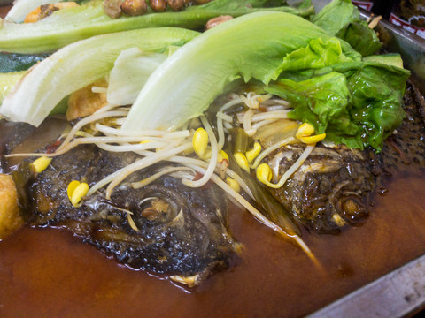 風(fēng)味烤魚(yú)
