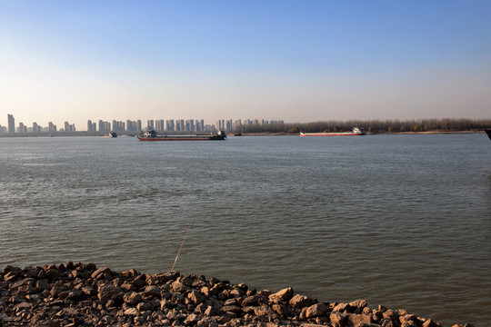長(zhǎng)江沿岸