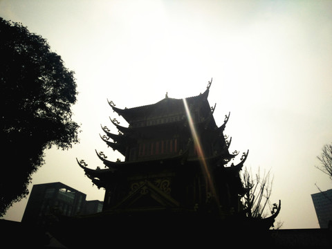 古塔