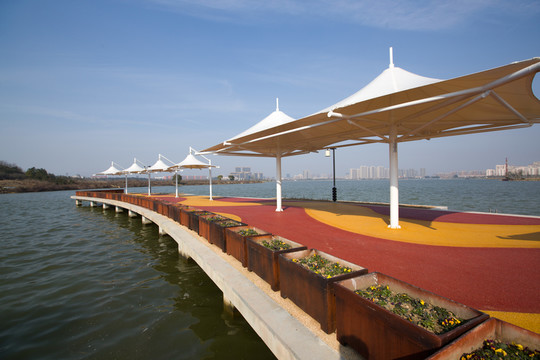 湖海塘公園美景