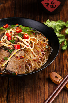 牛肉米粉