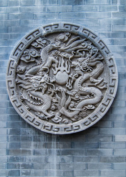 雙龍浮雕