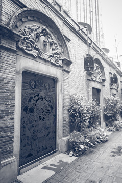 石庫(kù)門(mén)