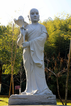 蓮華色比丘尼雕塑
