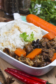 蘿卜牛腩飯