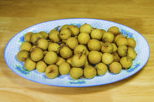 一盤(pán)桂圓