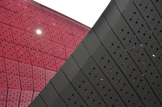 金屬質(zhì)感建筑外觀