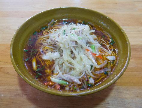 土豆絲肉絲面