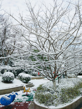 都市花園雪景