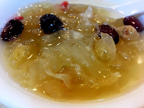 紅棗銀耳蓮子湯