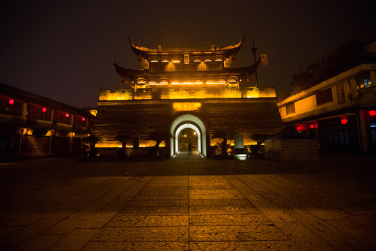古城夜景
