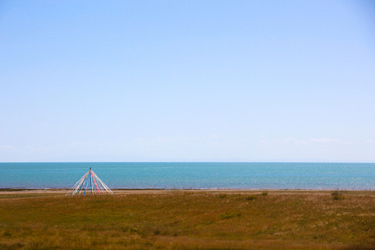 青海湖畔