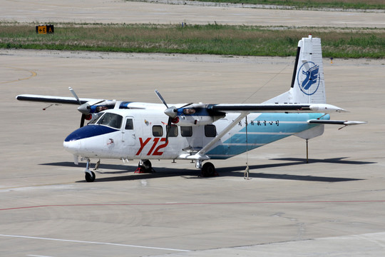 飛龍航空 運(yùn)12 飛機(jī)