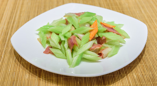 西芹炒脆肉