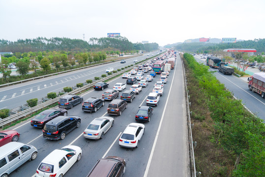 春運(yùn)高速公路堵車塞車堵塞