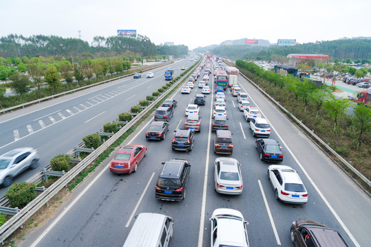 春運高速公路堵車塞車堵塞