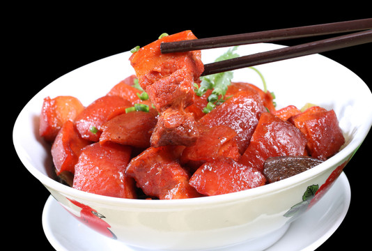 鄉(xiāng)下燜全豬