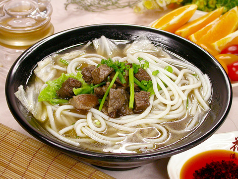 花溪牛肉米粉 紅燒牛肉米粉