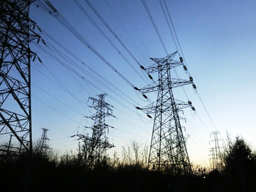 高壓線鐵塔  輸電塔