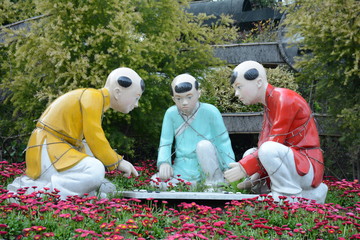 兒童下棋雕塑