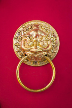 宮門的門環(huán)