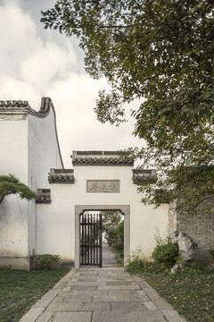 廣富林