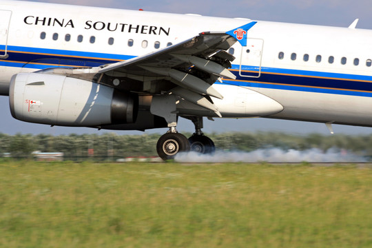 航班落地 飛機 中國南方航空