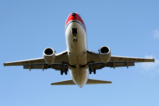 航班降落 飛機(jī) 中國(guó)東方航空