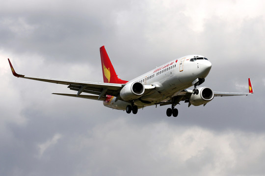 藍天 云朵 飛機降落 祥鵬航空