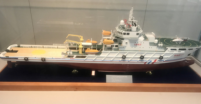 14000KW專業(yè)救助船模型