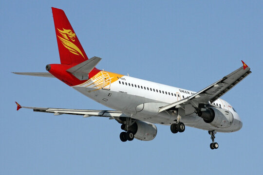 金鹿航空 飛機(jī)降落 海航系